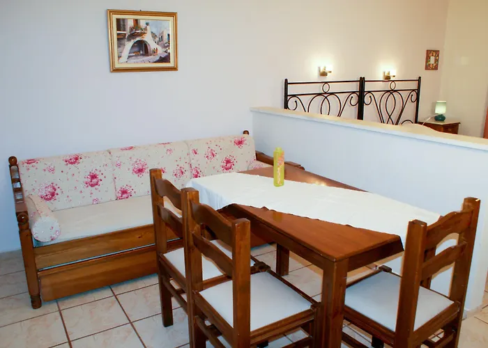 Arni Andros - αρνη Apartament Batsi